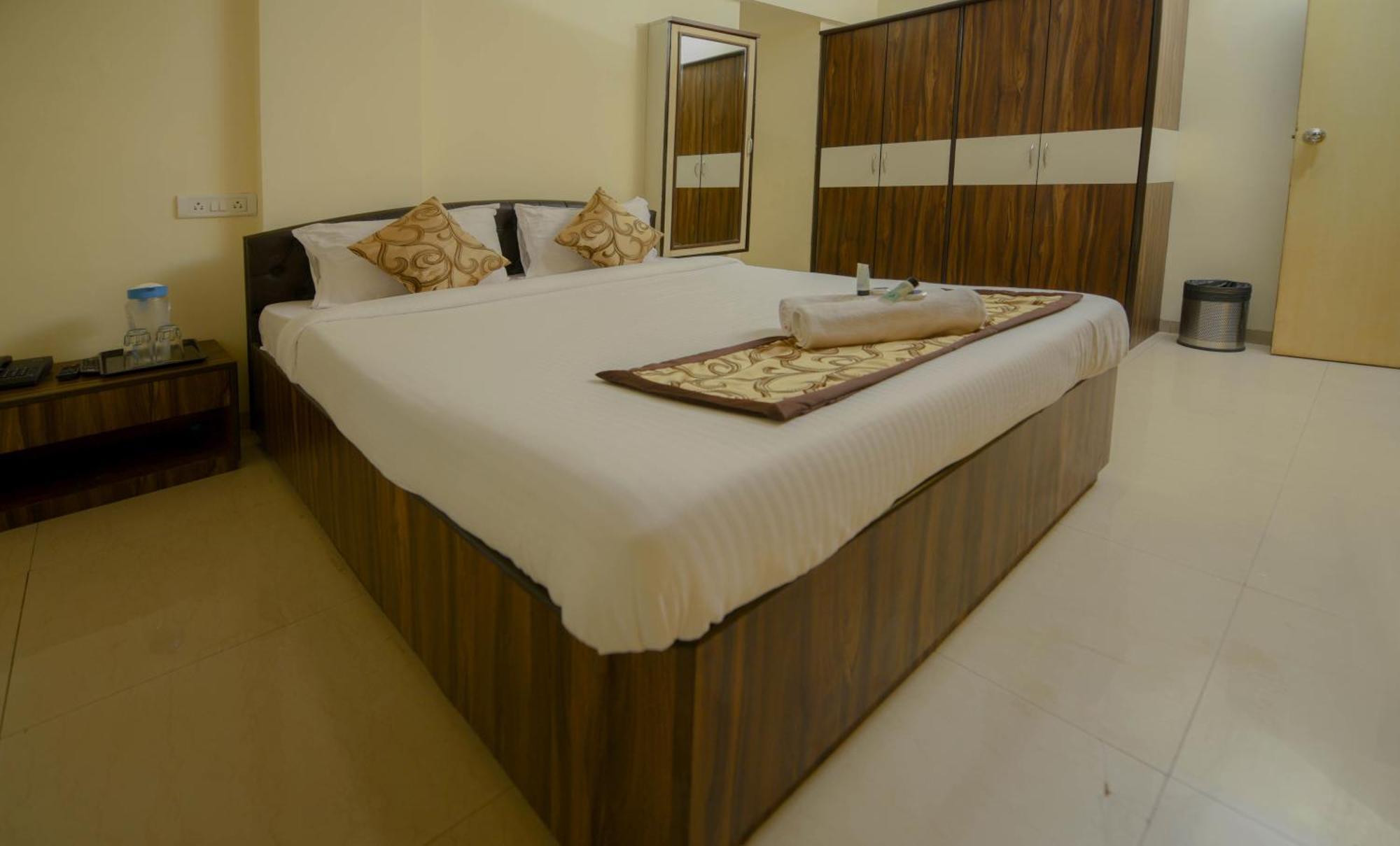 Lalsai Residency Andheri Mumbai Eksteriør bilde